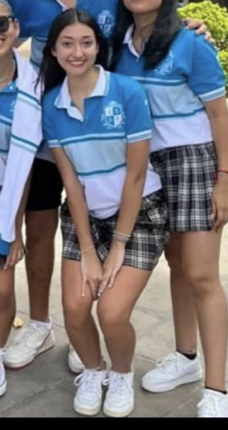 Ex egresadas 1martina 2laurena 3mazzocato main image
