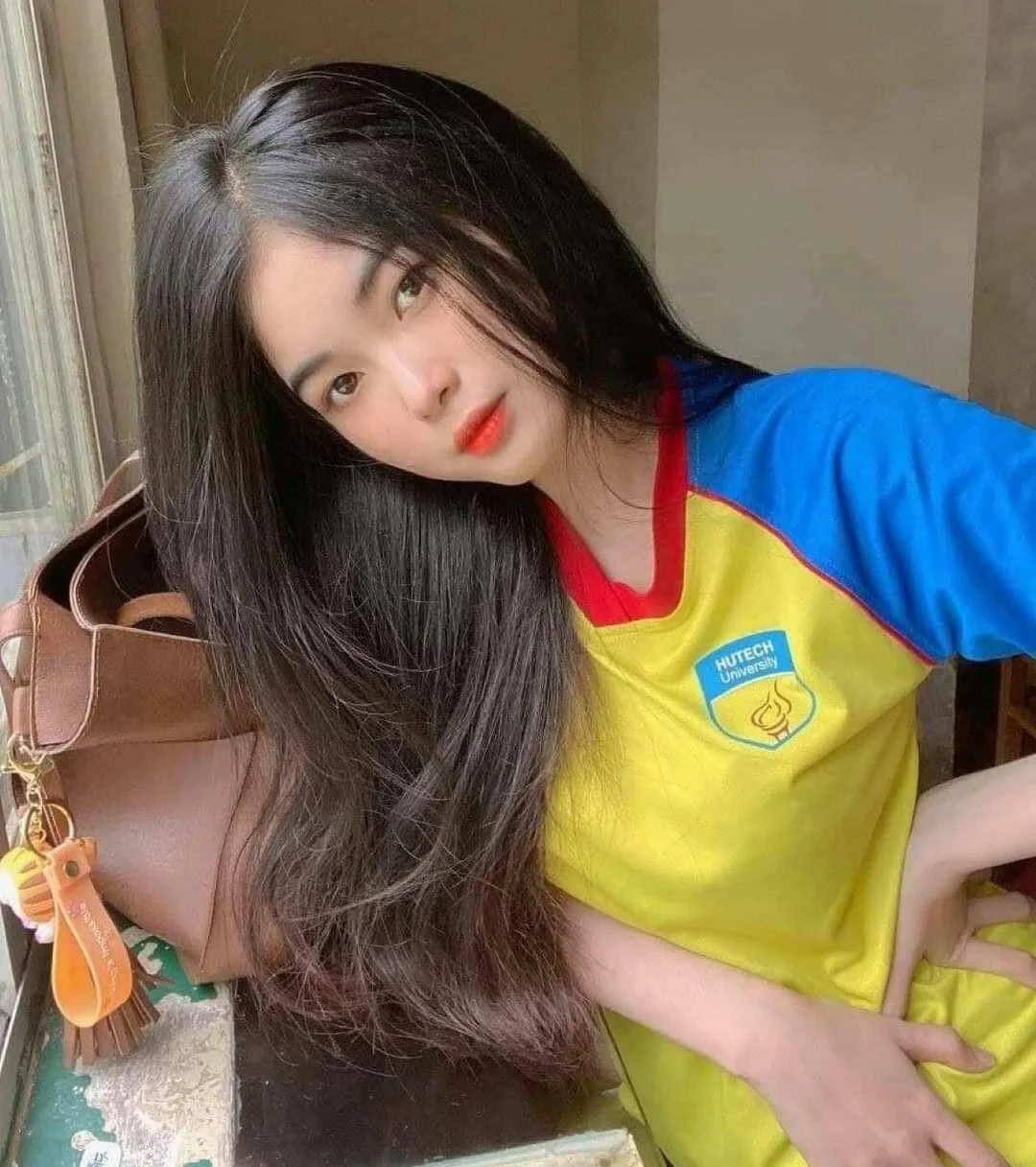 សិស្សសាលា​ vietnam main image