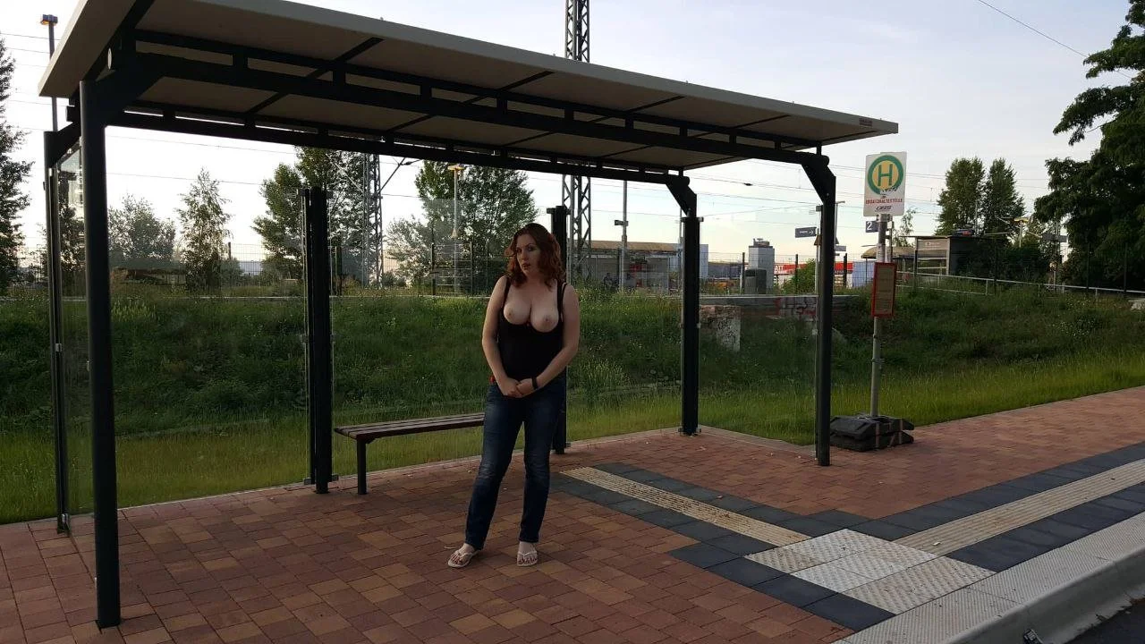 Julia(28) image 7