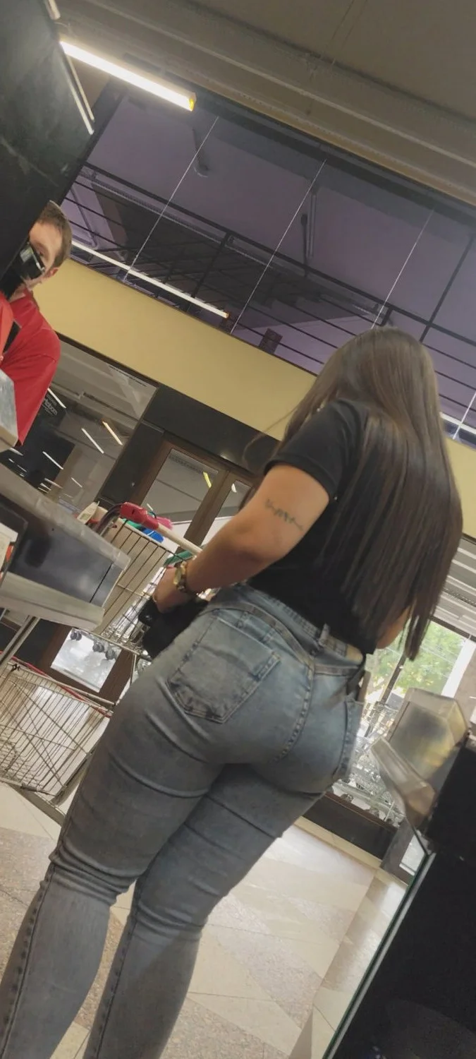 Ass in public 15 image 37