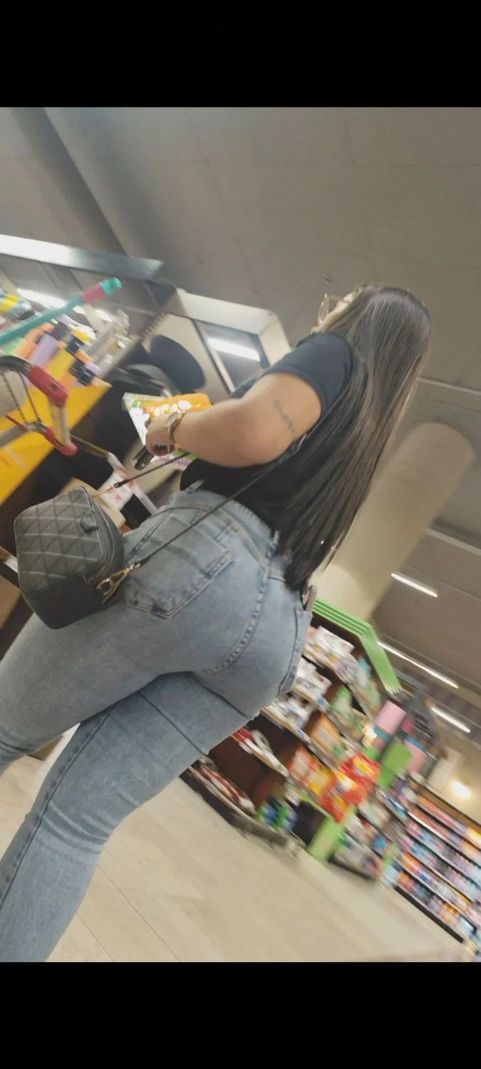 Ass in public 15 image 5