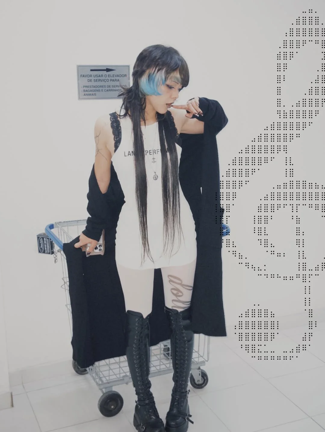 Nunca vi uma roupa tão puta image 3