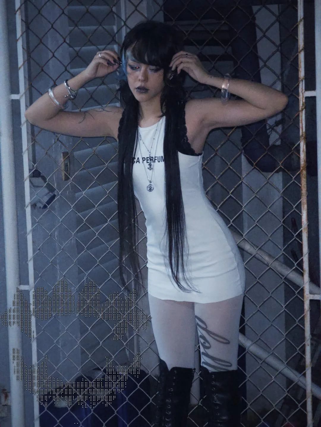 Nunca vi uma roupa tão puta image 6