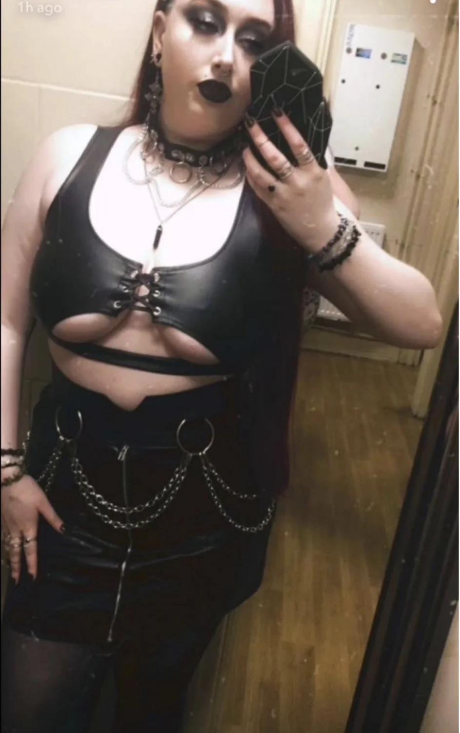 Amazing slut for all image 3
