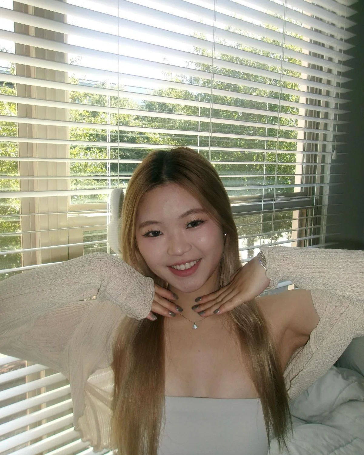 Sexy petite asian college teen Emily image 10