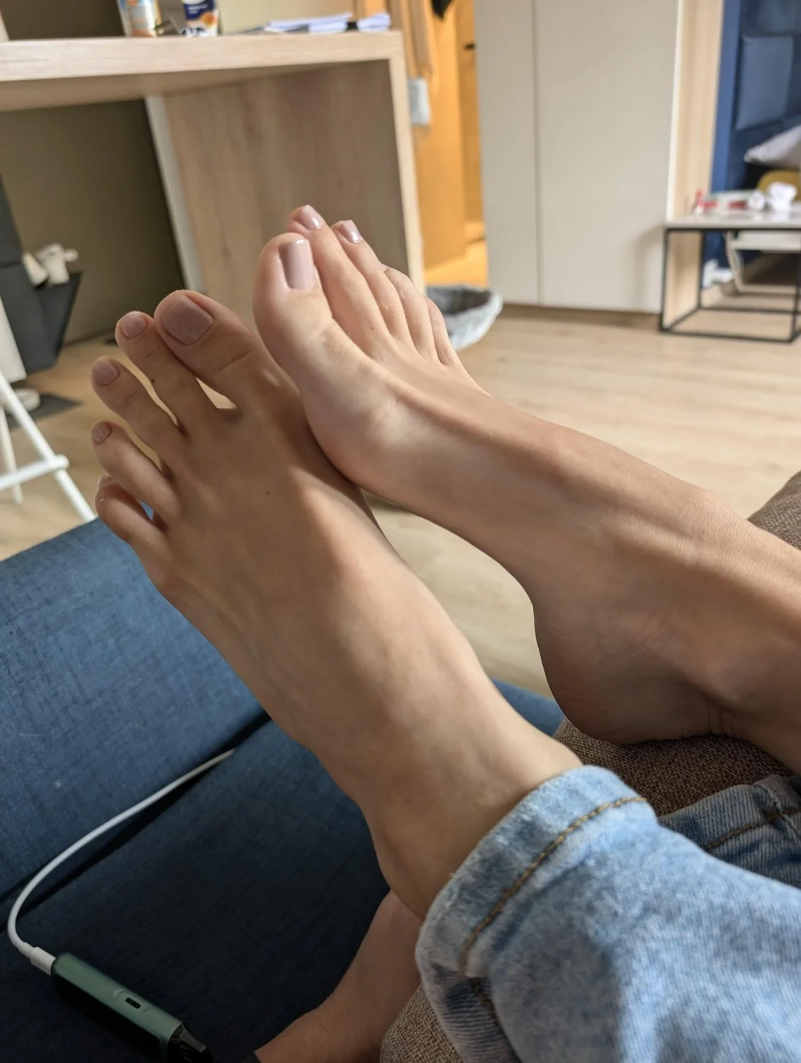 Gf foot slut exposed image 3