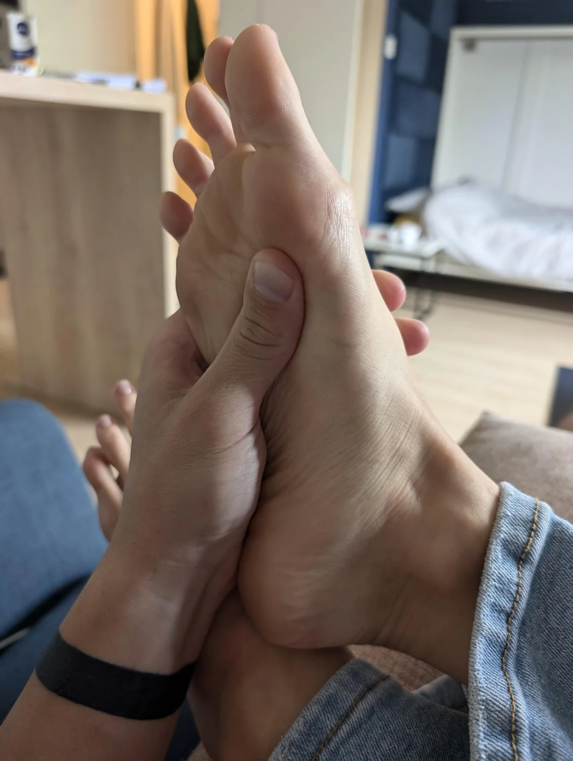 Gf foot slut exposed image 5