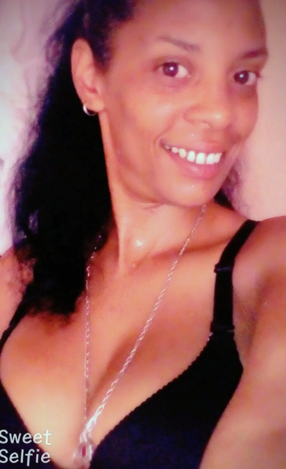 SOY KENIA LEYVAS GONZÁLEZ PROSTITUTA CUBANA COMENTEN SI LES GUSTAN MIS TETA SOLO PALABRAS SUCIAS 😍 image 7