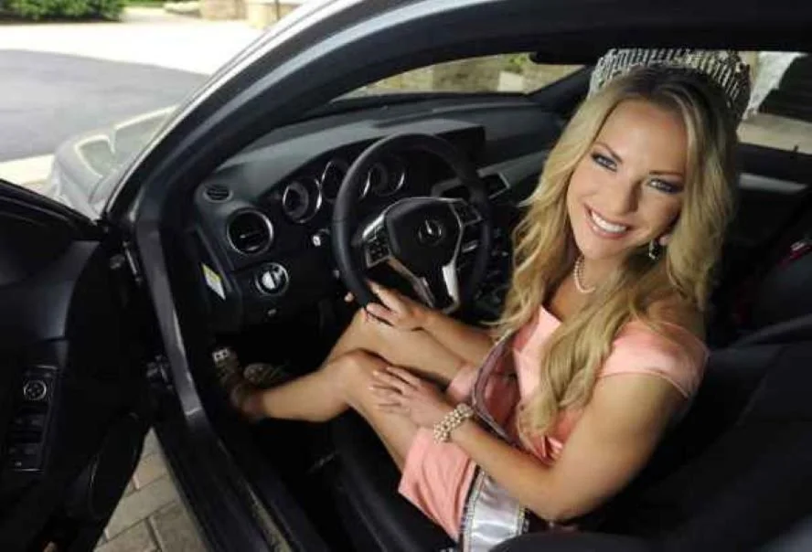 Former beauty queen image 40
