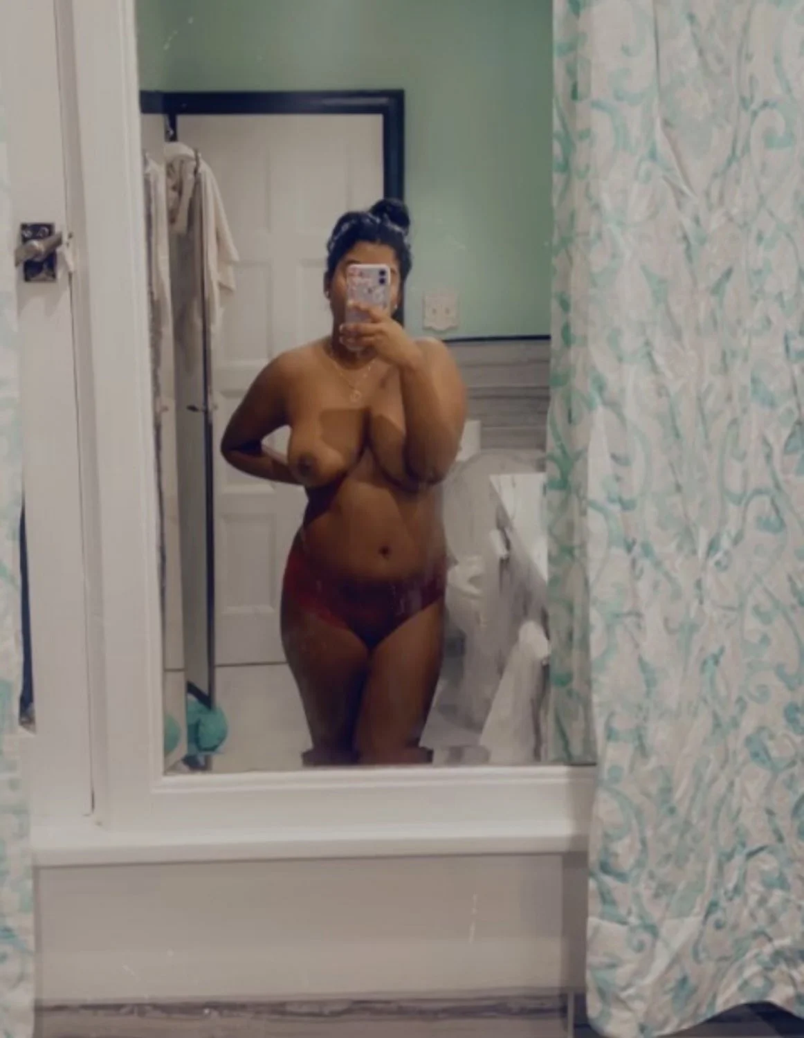 Tell me what you would do to this dumb brown webslut she’s reading this. image 1