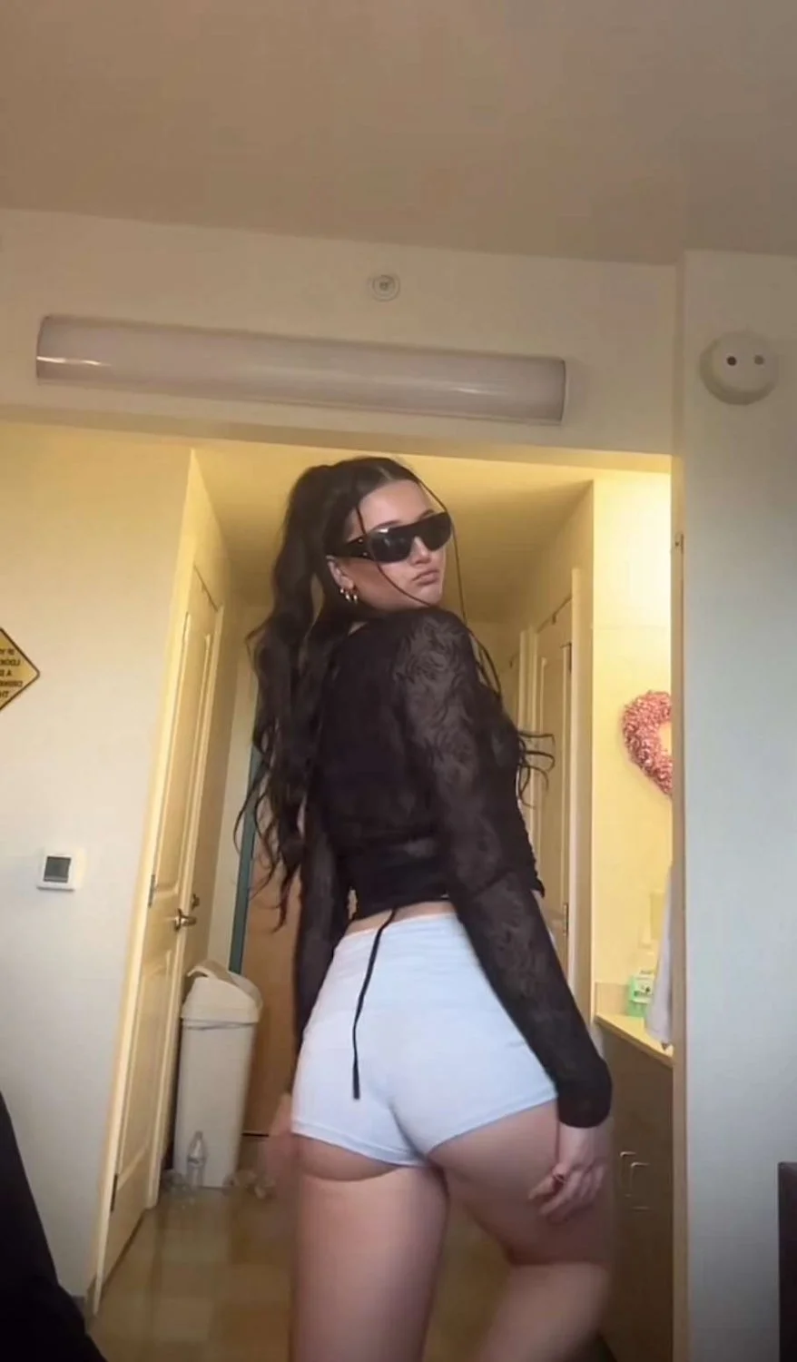 Hot Young slut Julia Exposed image 14
