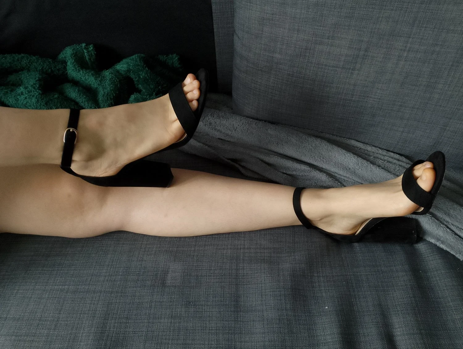GF heels photoshoot image 7