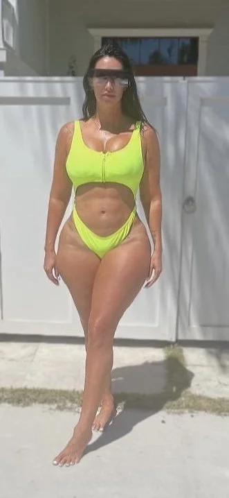 Florida stripper milf Nicole Mcnair image 10