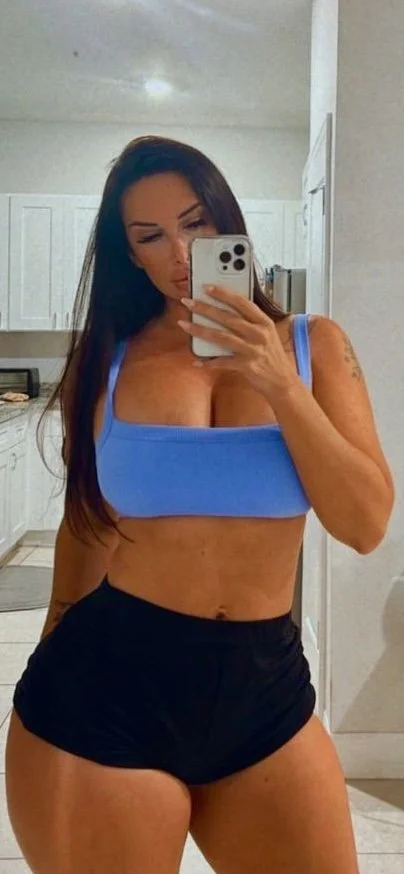Florida stripper milf Nicole Mcnair image 6
