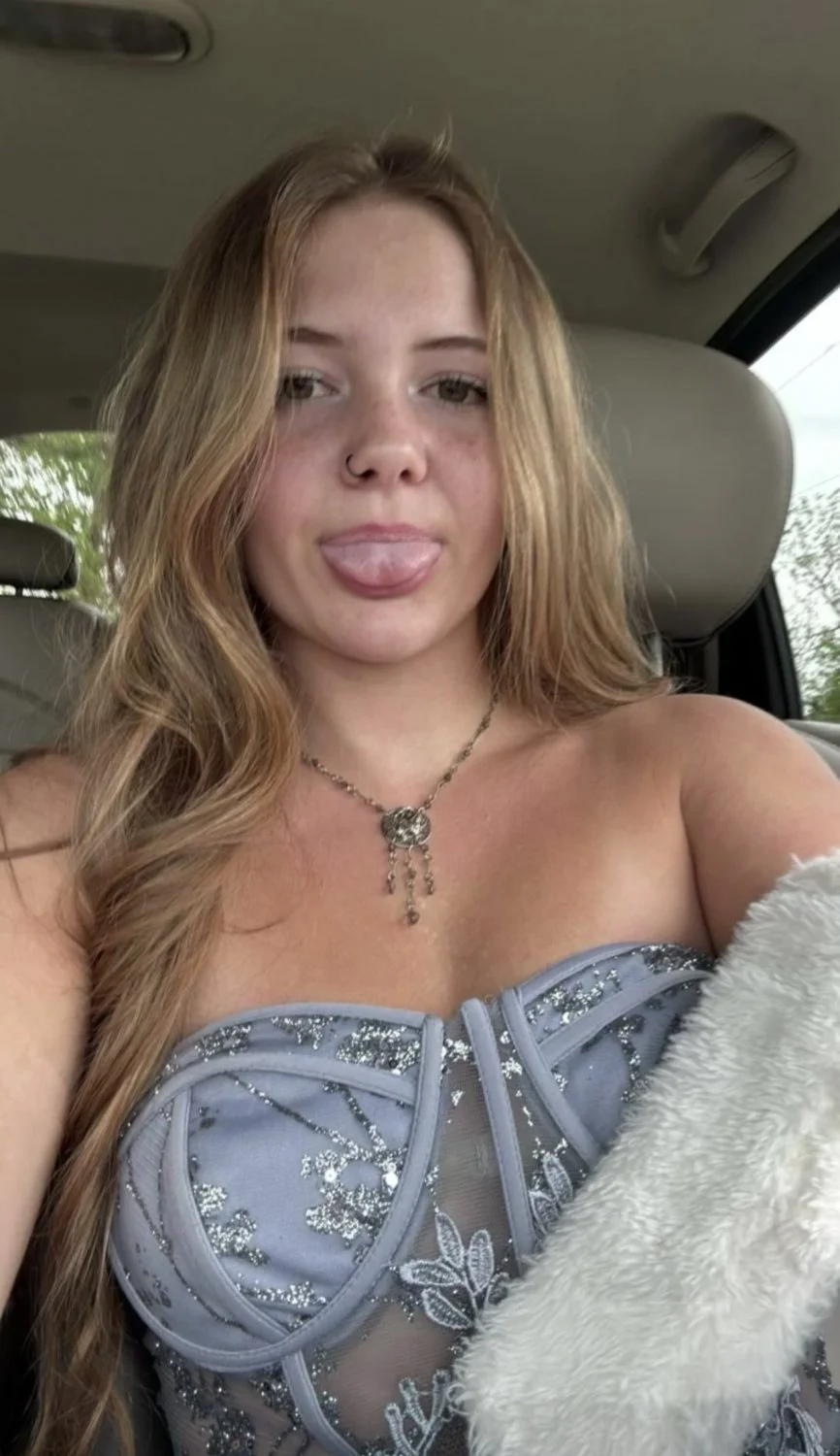 Thick American snowbunny Brandie image 12