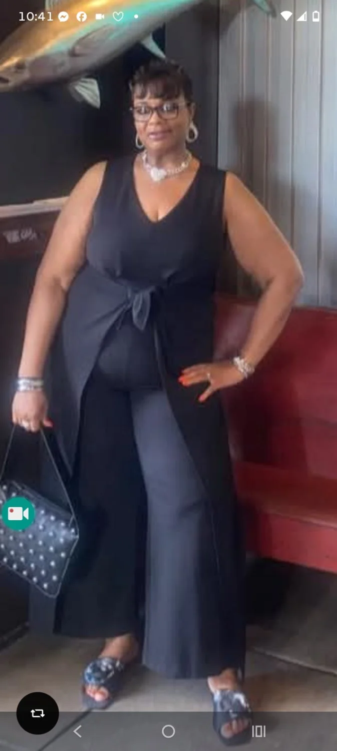 I'm trying to Dick flash big booty social worker soon... image 2