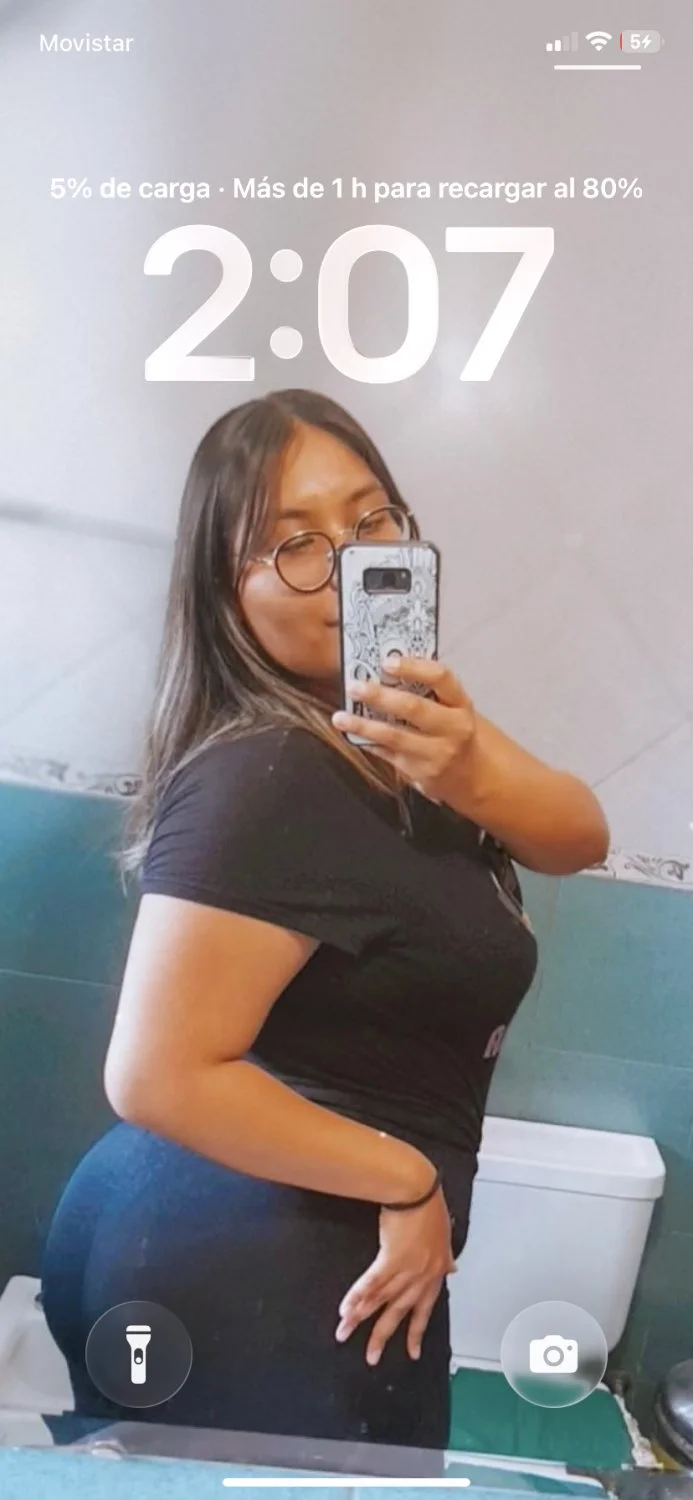 #2- Muchos hombres usan a mi novia como fondo de pantalla image 16