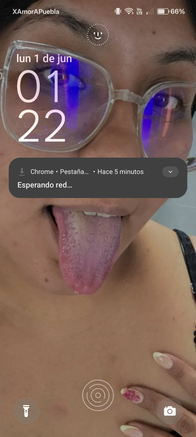 #2- Muchos hombres usan a mi novia como fondo de pantalla image 23