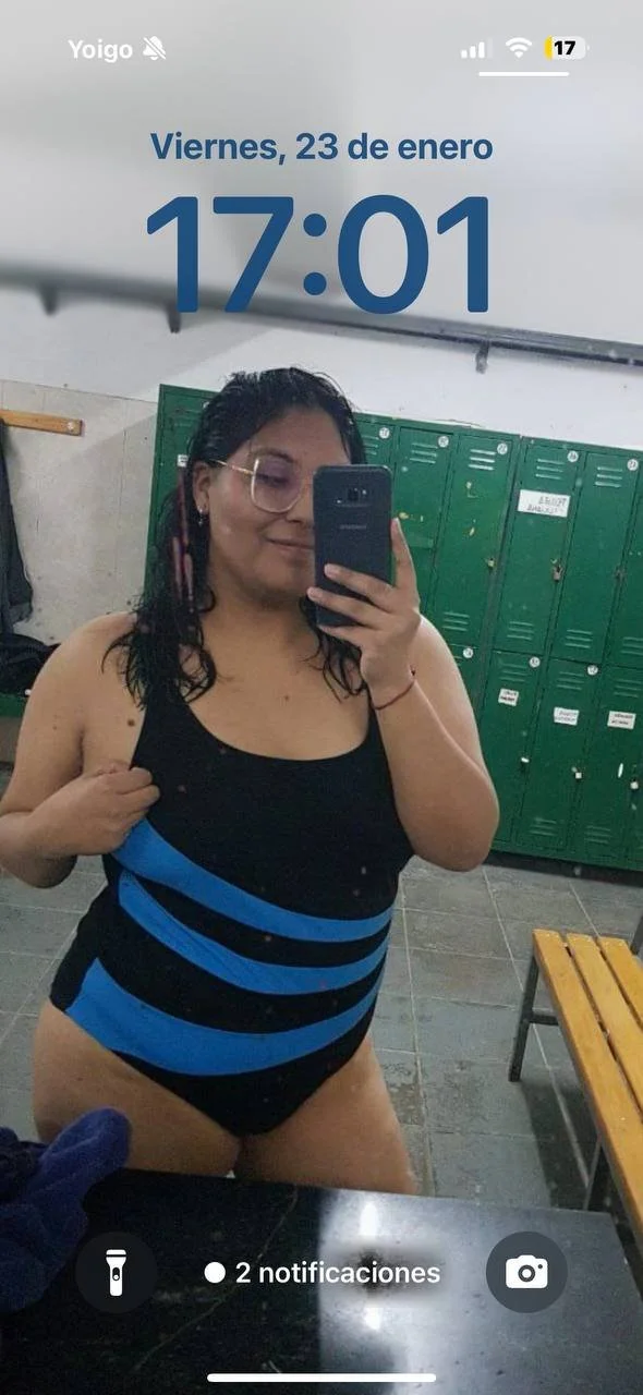 #2- Muchos hombres usan a mi novia como fondo de pantalla image 6