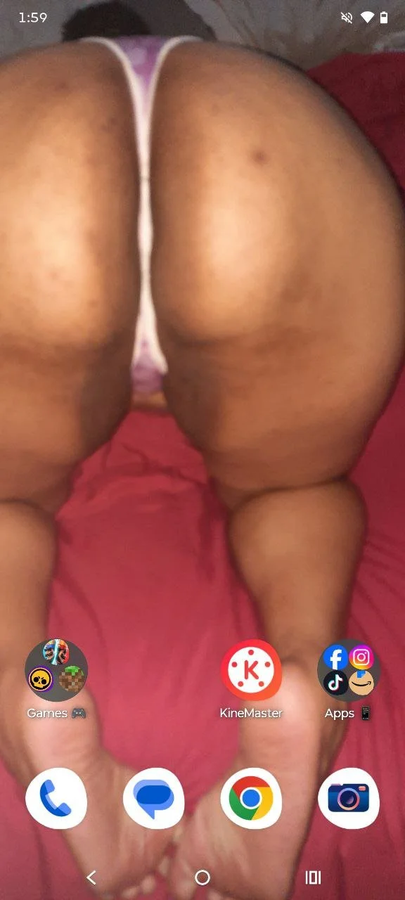#2- Muchos hombres usan a mi novia como fondo de pantalla image 7