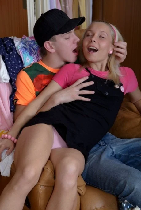 finally fucked his stepsister image 2