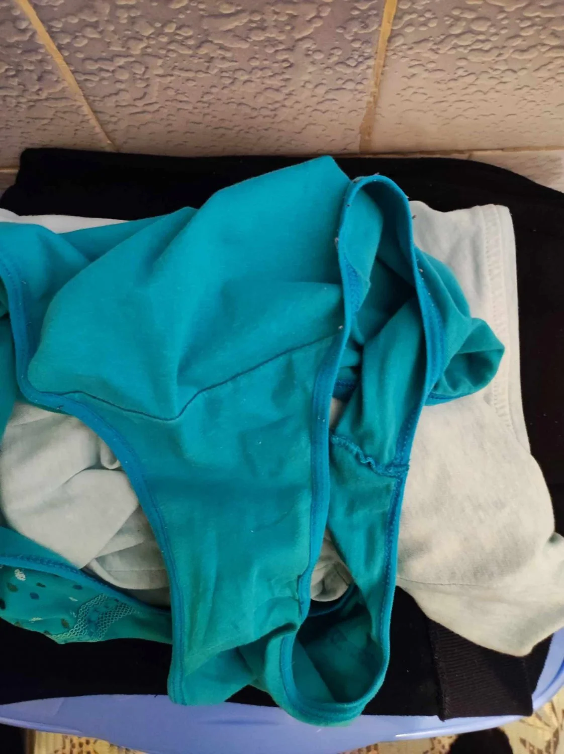 Fucking love to use my mom panties main image