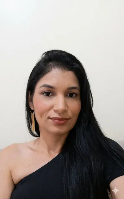 Vazou fotos de coroa gostosa mostrando a bucetinha pro namorado cover image