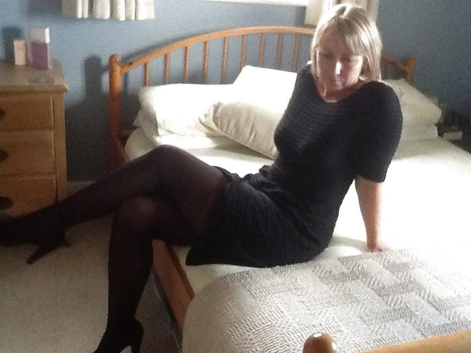 Hot blonde UK MILF image 23