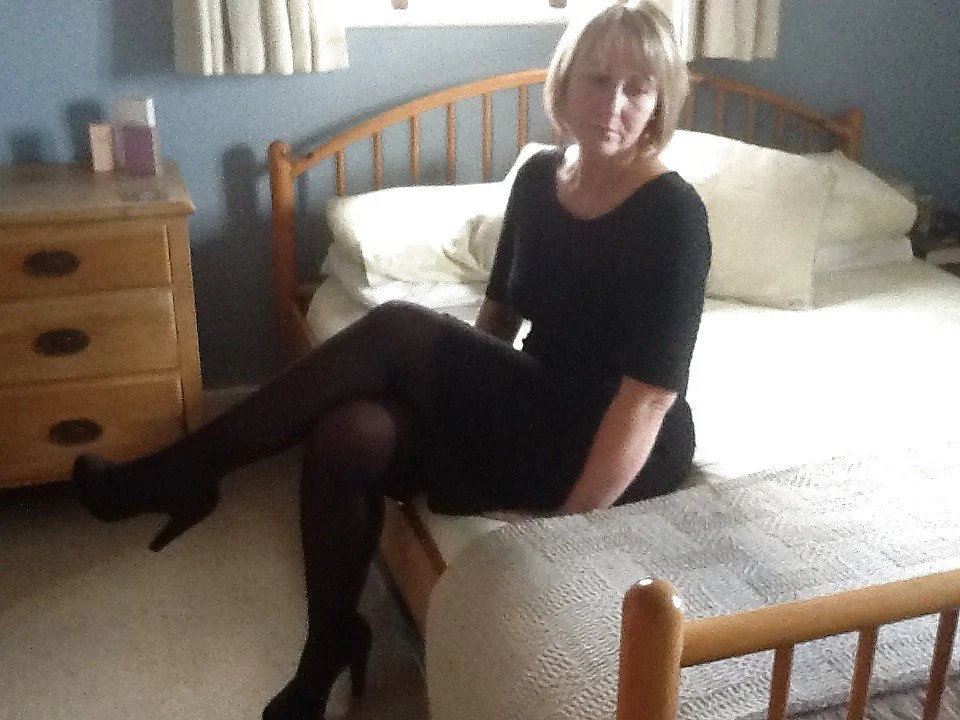 Hot blonde UK MILF image 30