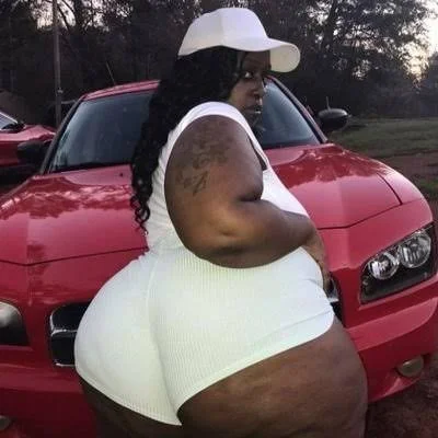 Th1ck Matur3 eb0nY bBw bootY !! image 11