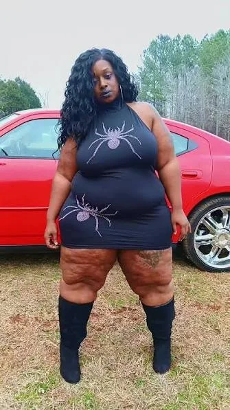 Th1ck Matur3 eb0nY bBw bootY !! image 3