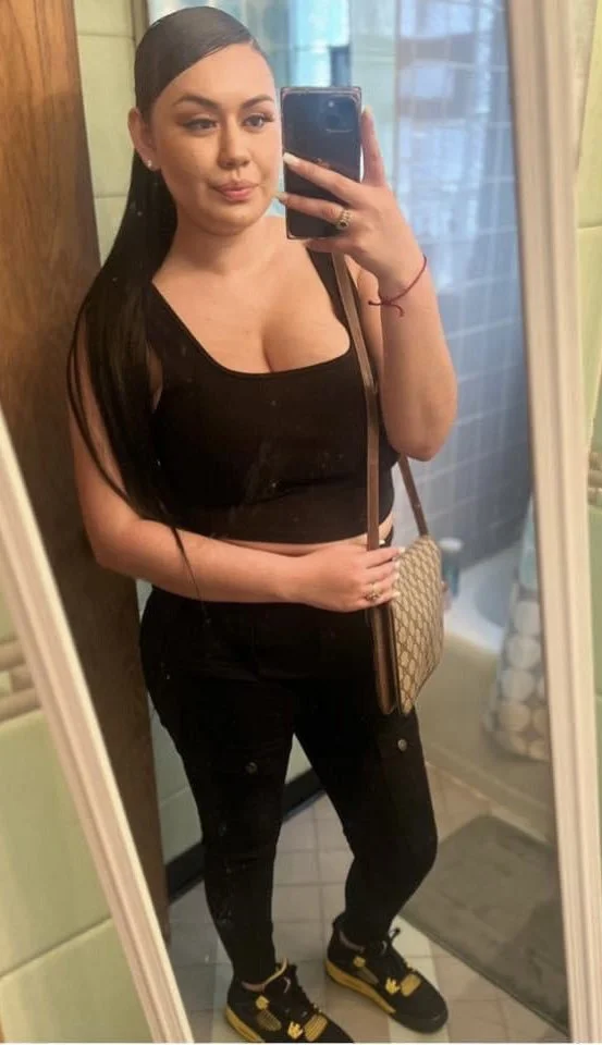 Chicago big titty thot image 3