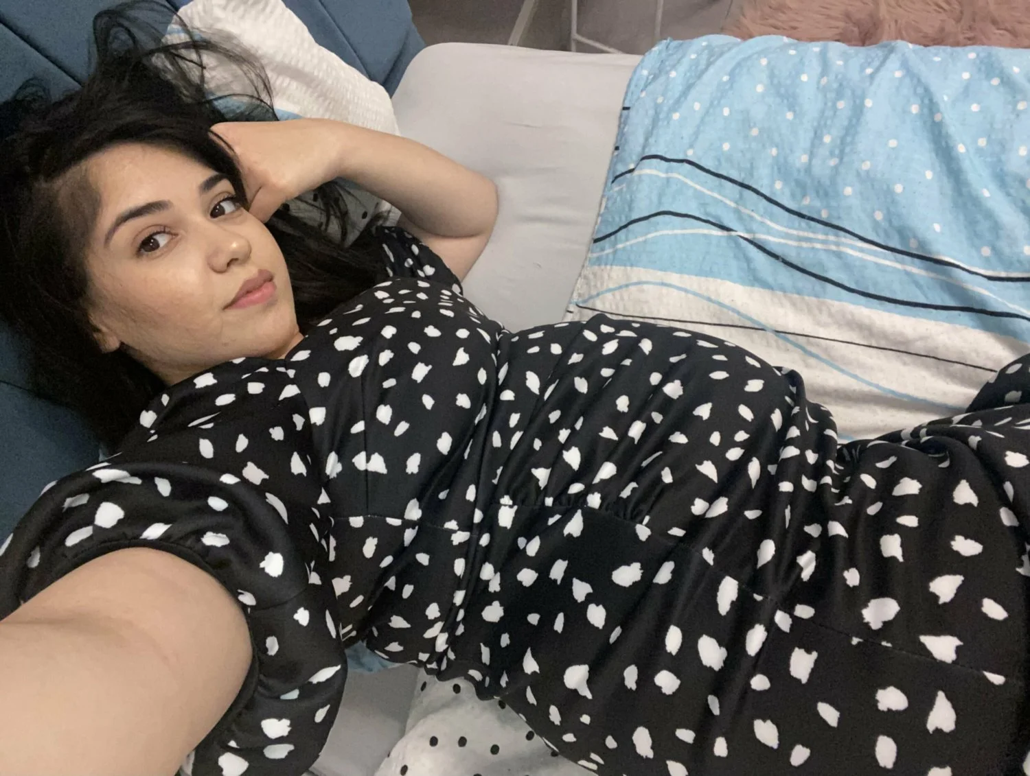 Preggo Arab Wife image 11