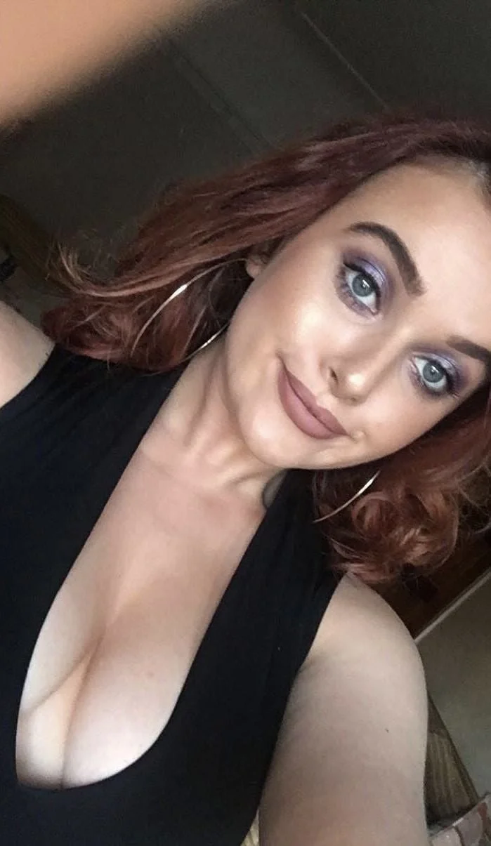 New slut Sarah image 2