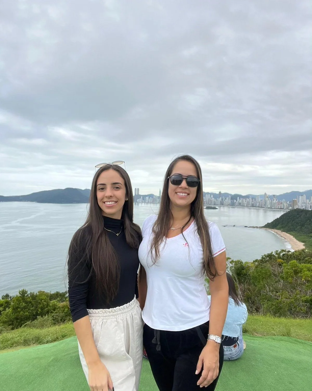 Delicia mulher de corno, deve foder muito gostoso. image 15
