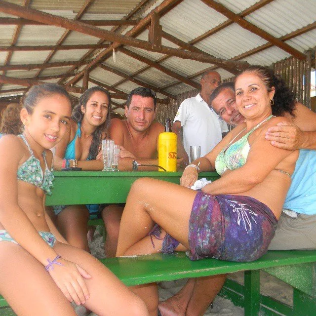 Delicia mulher de corno, deve foder muito gostoso. image 5