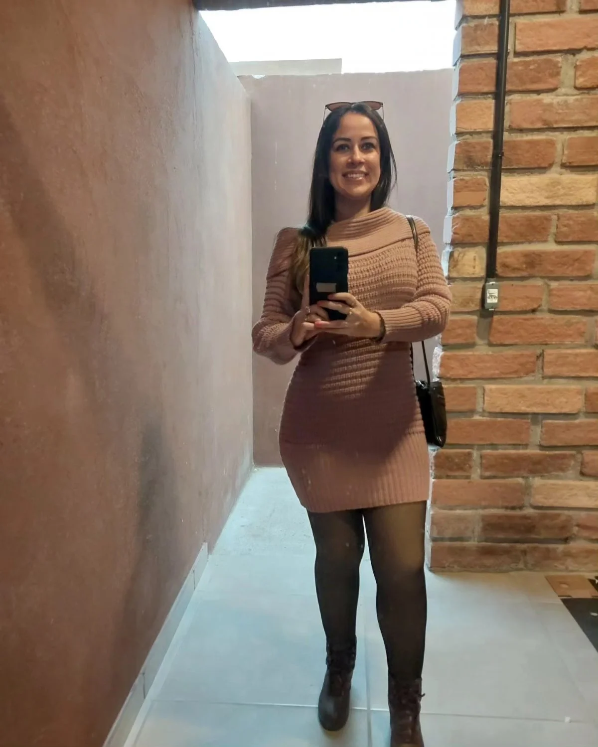 Delicia mulher de corno, deve foder muito gostoso. image 8