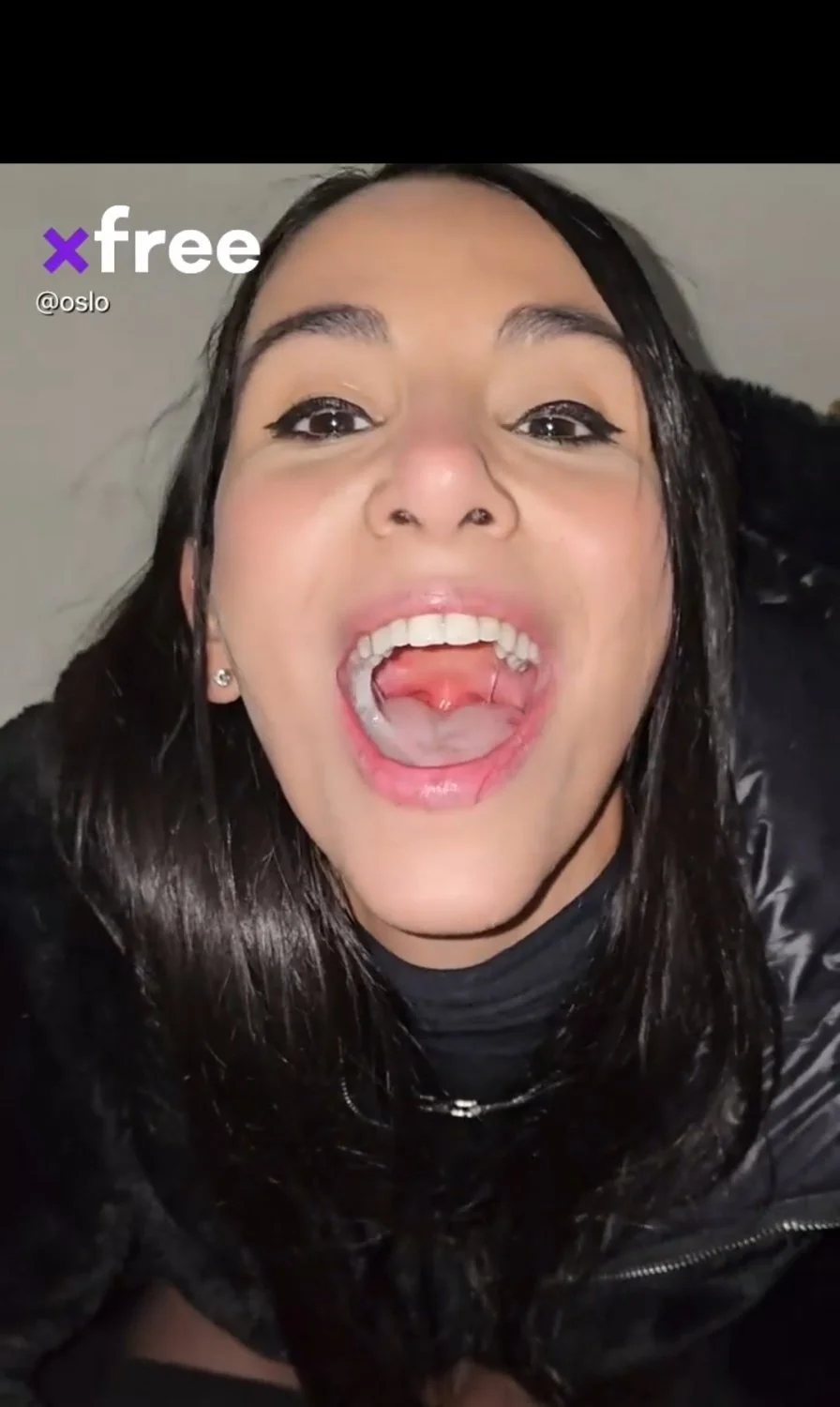 Slut swallowing nut outside💦🥜 image 2