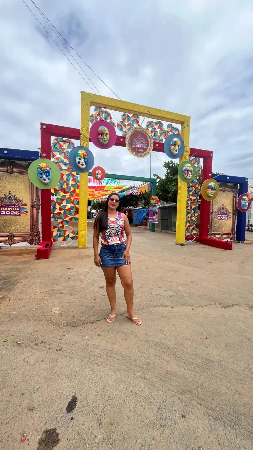 Morena recebeu muita porra na cara no carnaval image 2