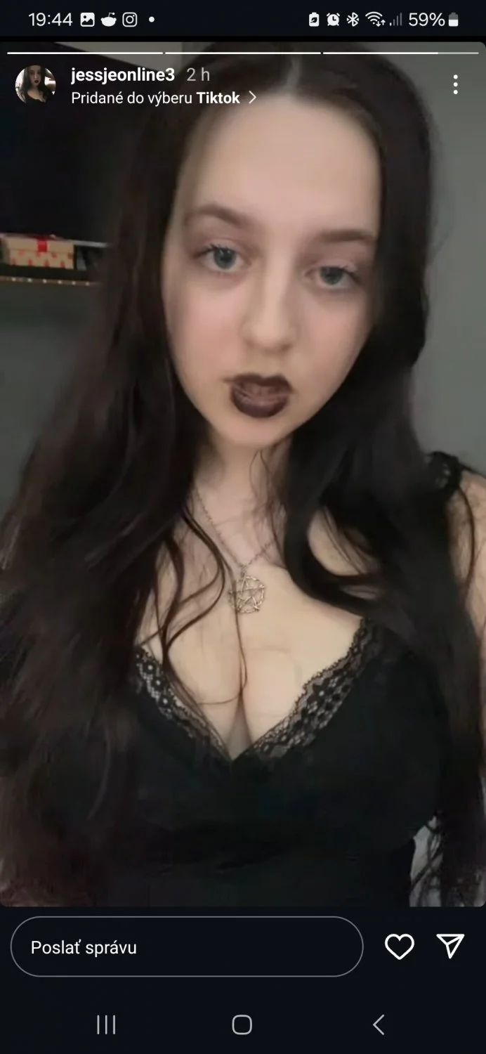 Thicc 18 year old czech girl jess part 2 image 2
