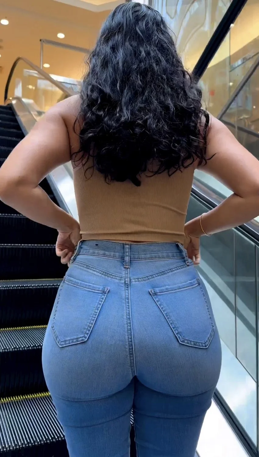 Perfect Young Latina Ass in Jeans image 2