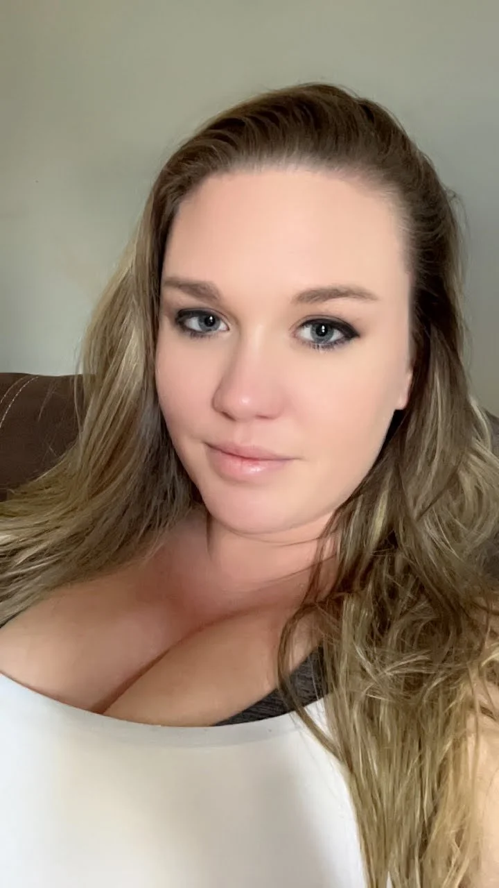 Cheating Ohio Whore Wife D@niell3 image 12