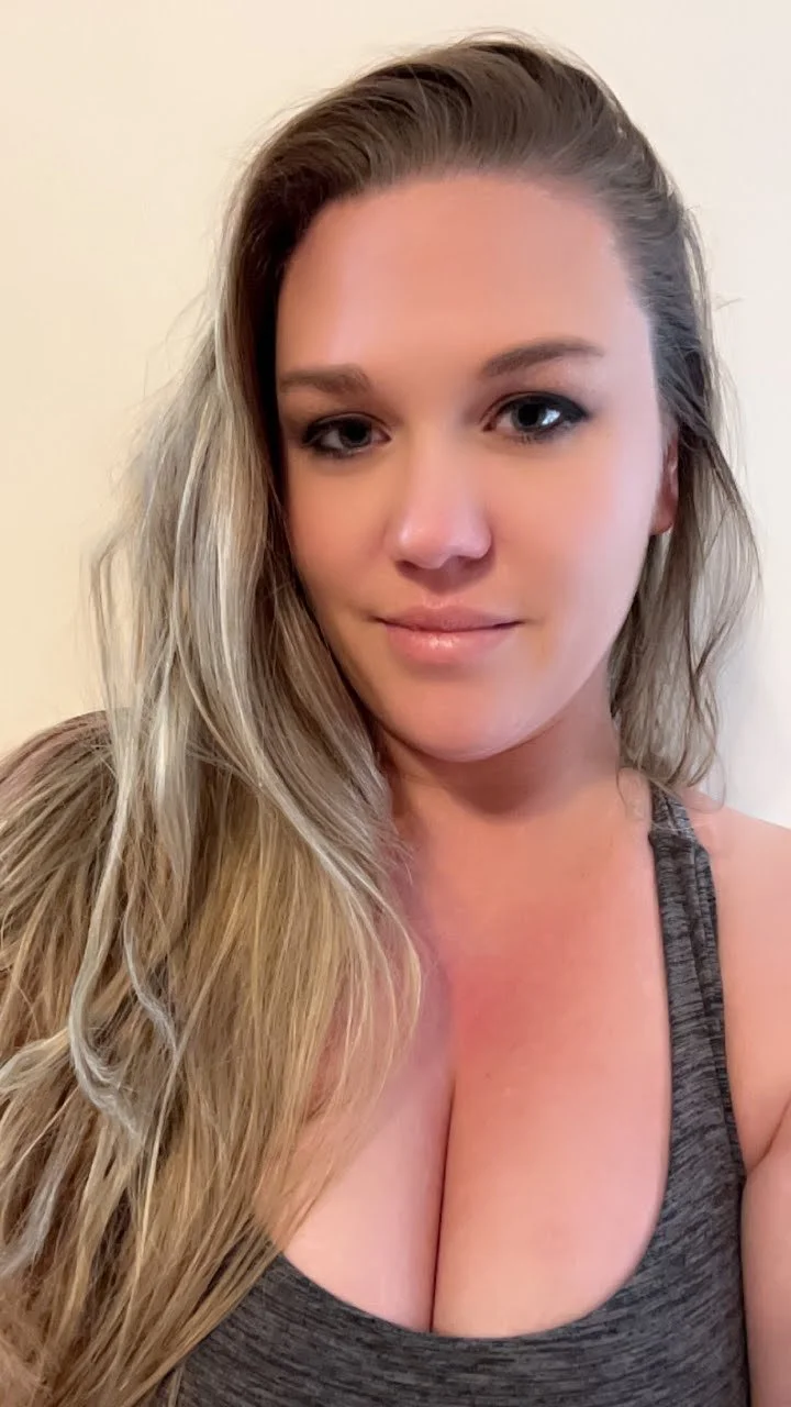 Cheating Ohio Whore Wife D@niell3 image 15