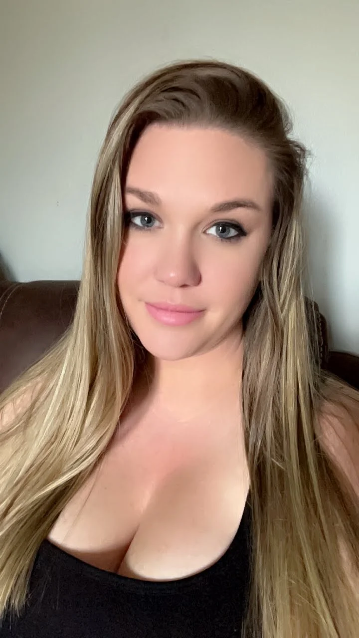 Cheating Ohio Whore Wife D@niell3 image 18