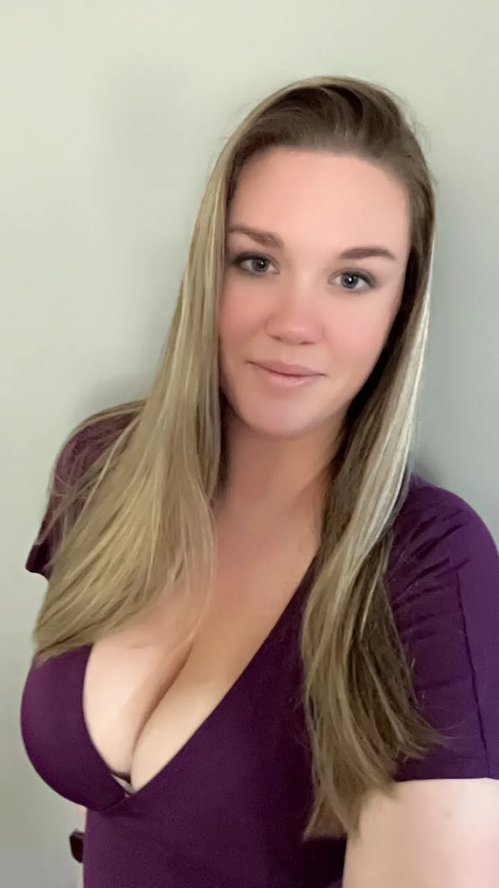 Cheating Ohio Whore Wife D@niell3 image 23