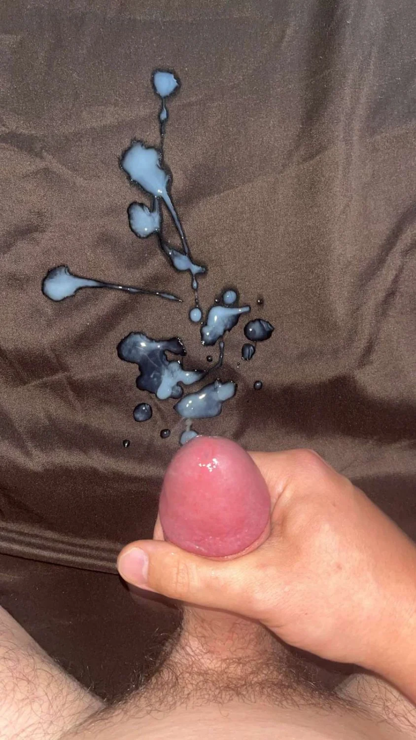 He got so horny that he couldnt hold it anymore 😂 image 3