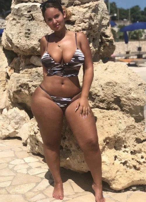 PAMELA ALEXANDRA image 23