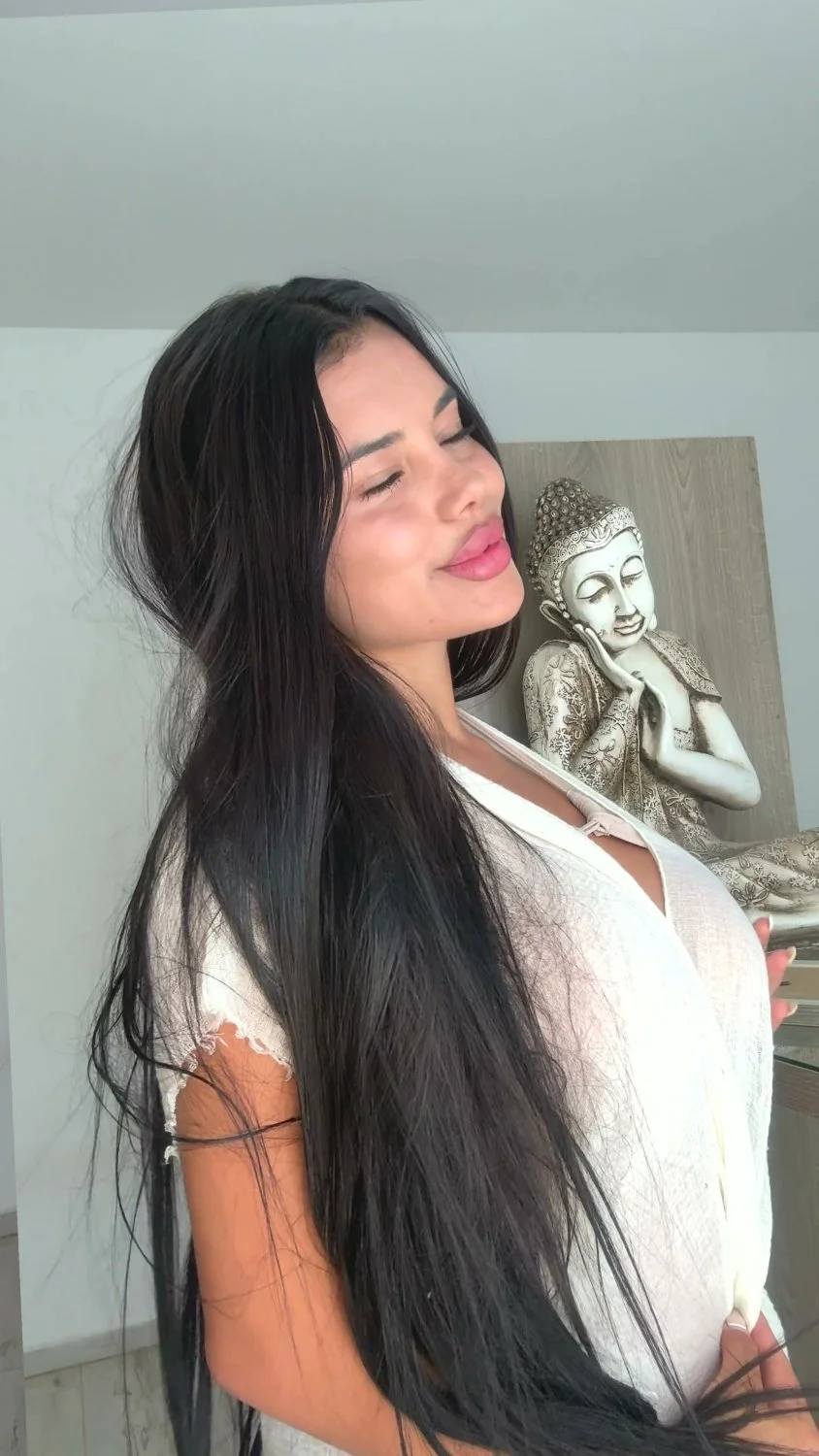 🔞 Hot wet huge tits nude cumming hard pussy 😈🍑 Check OF now image 4