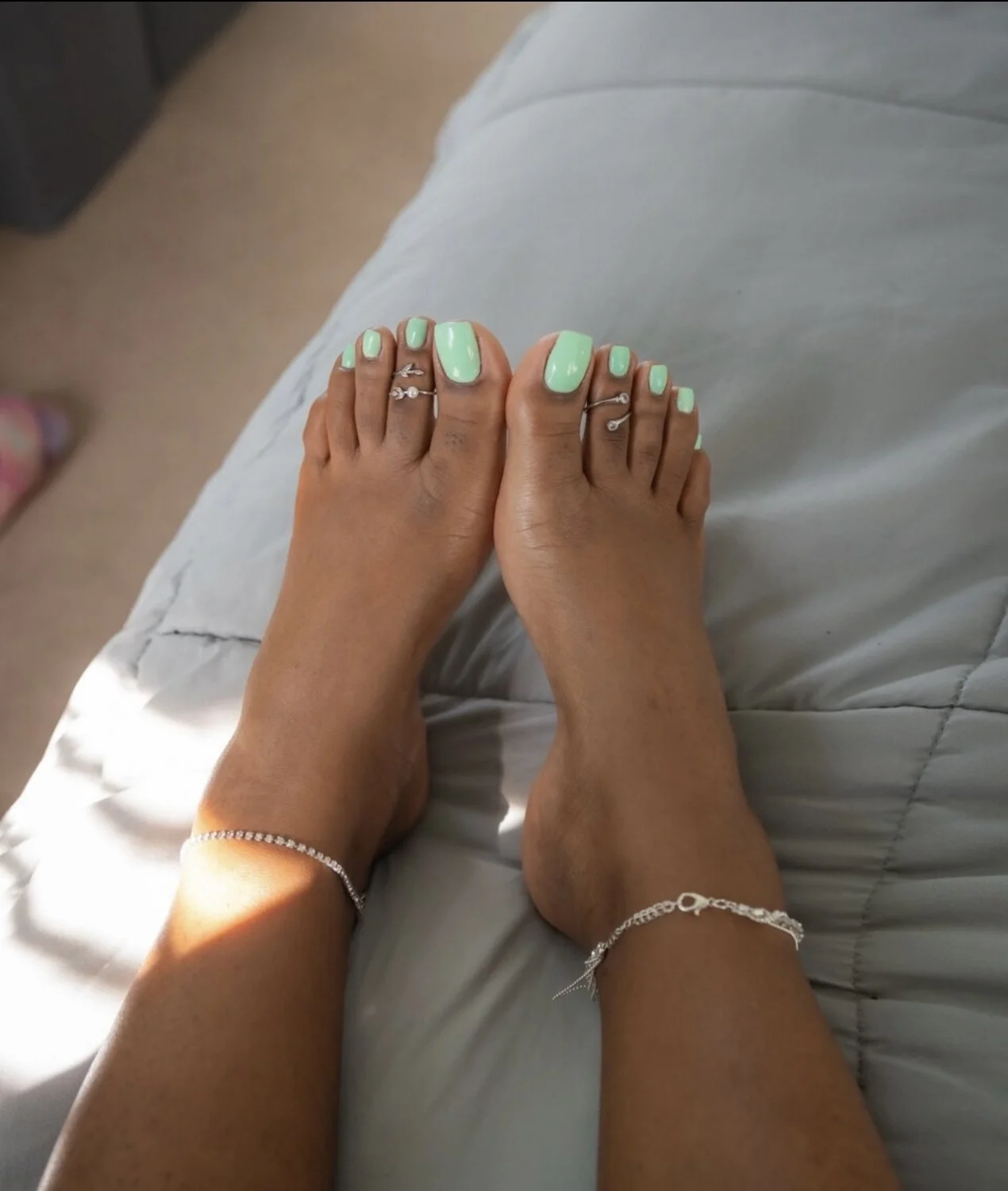 Rate these Ebony mint greet toes 1-10 image 1