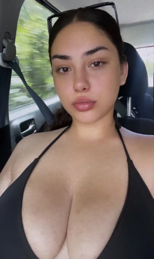 Request.. Polynesian🇳🇿🇦🇺 Baddie.. main image